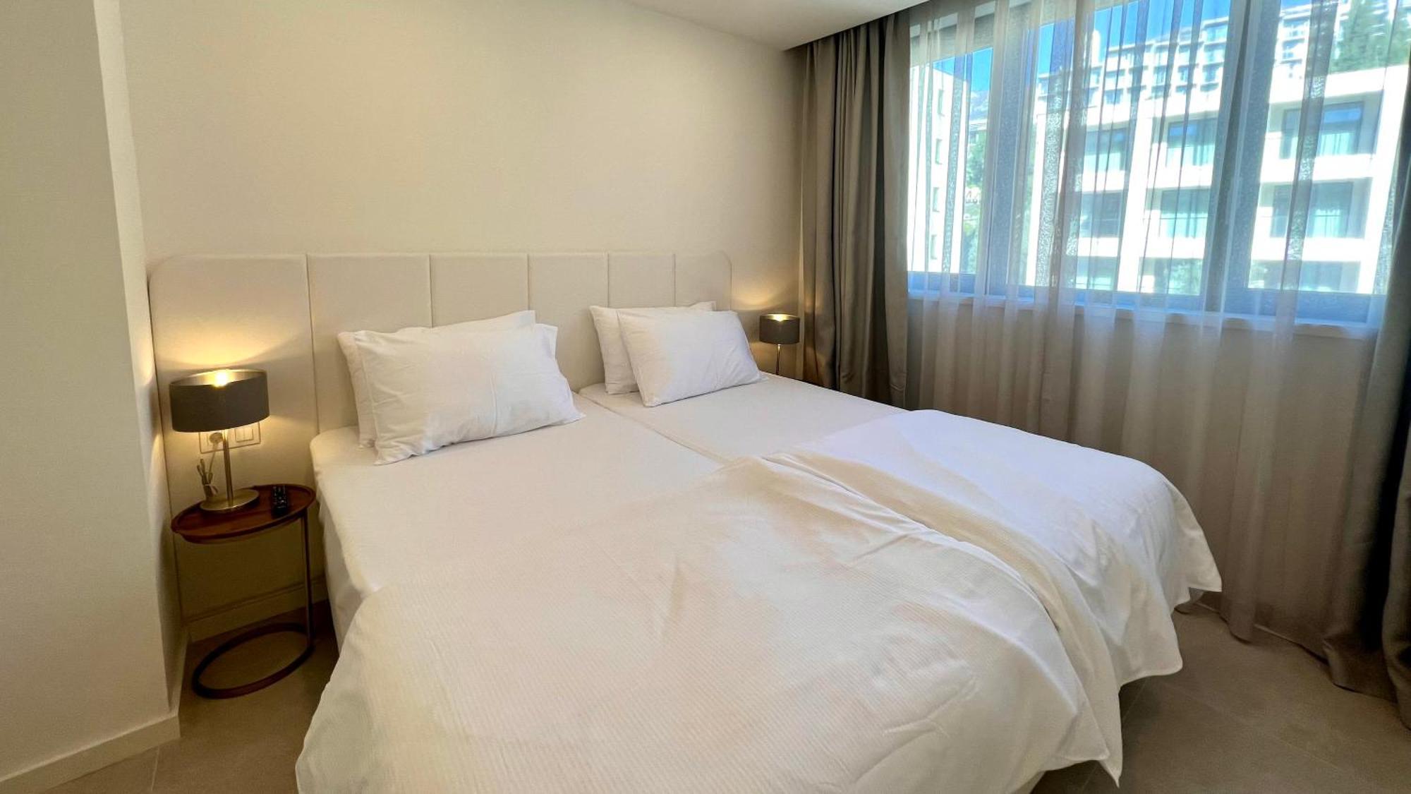 Sunraf Luxe Apartments 부드바 외부 사진