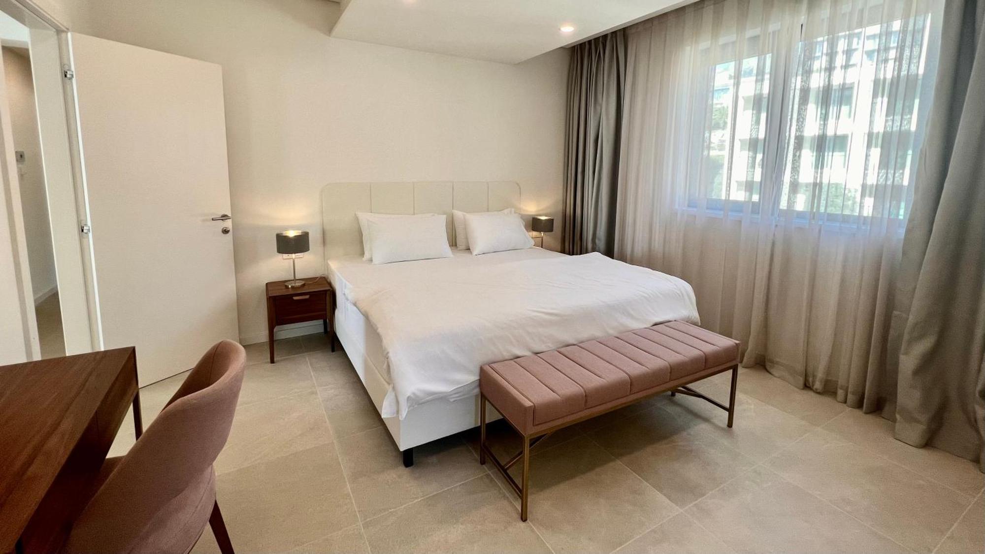 Sunraf Luxe Apartments 부드바 외부 사진