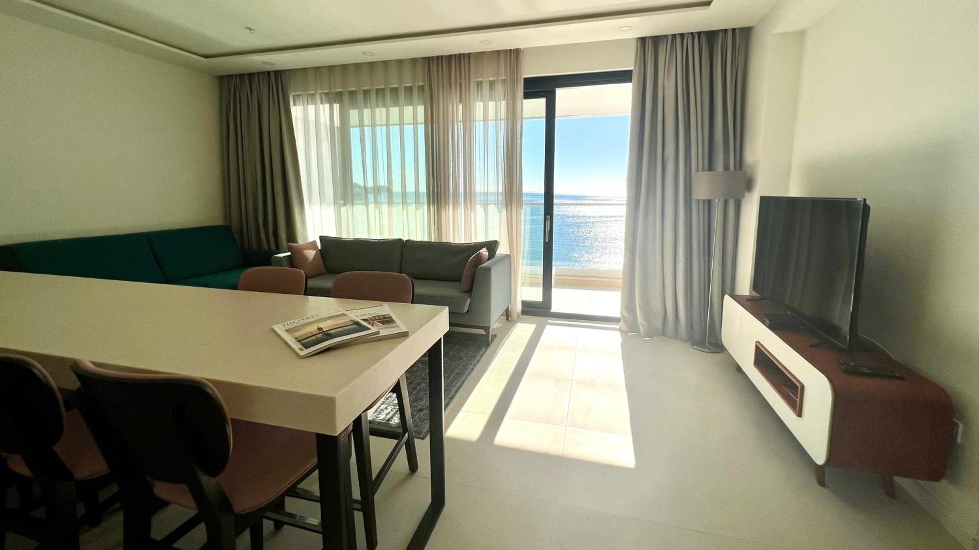 Sunraf Luxe Apartments 부드바 외부 사진